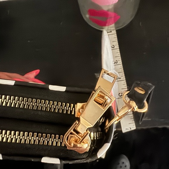 “Betty Boop “ NEW: Large Wallet - Picture 10 of 13